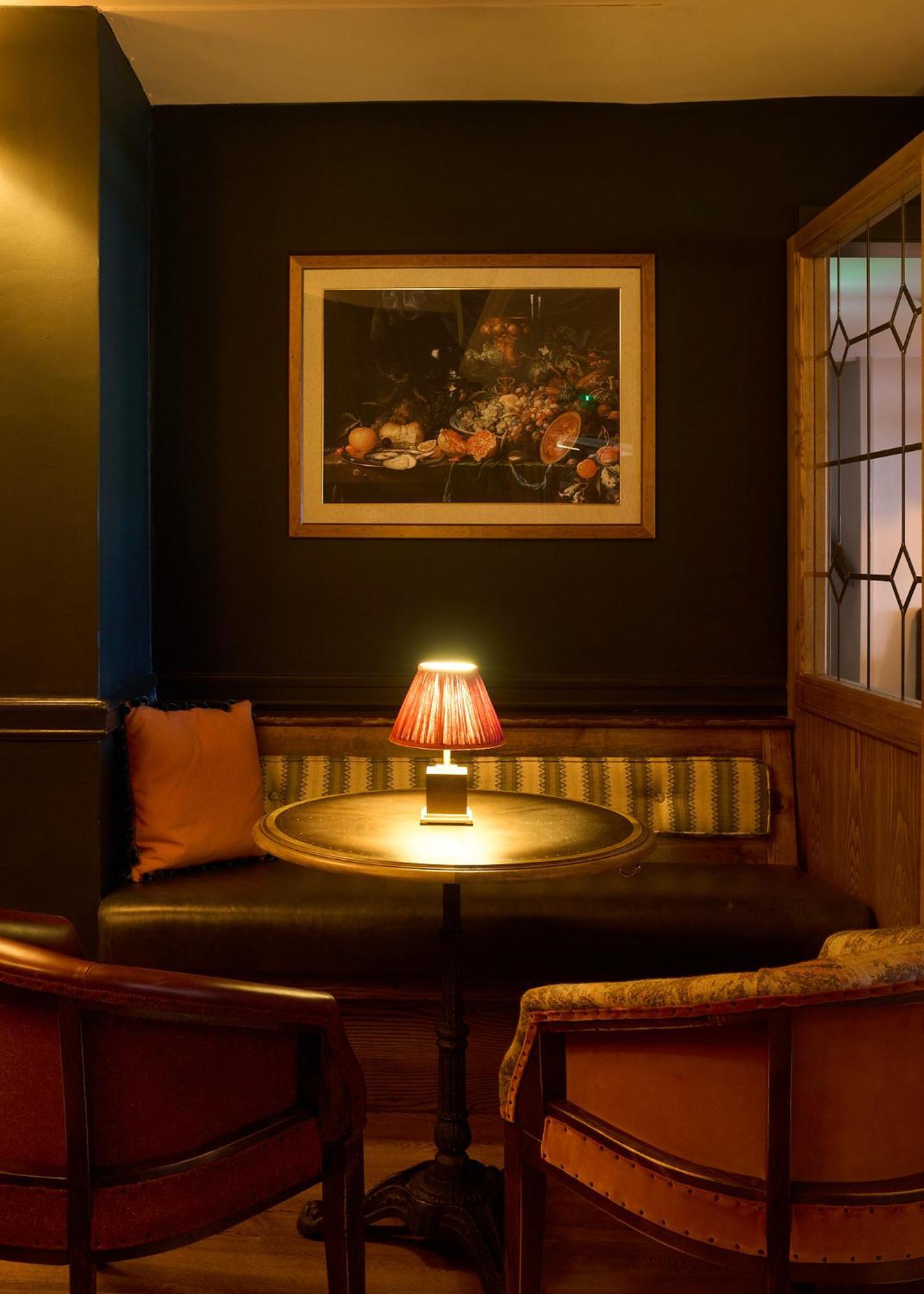 The White Horse - A Heartwood Inn Dorking Extérieur photo