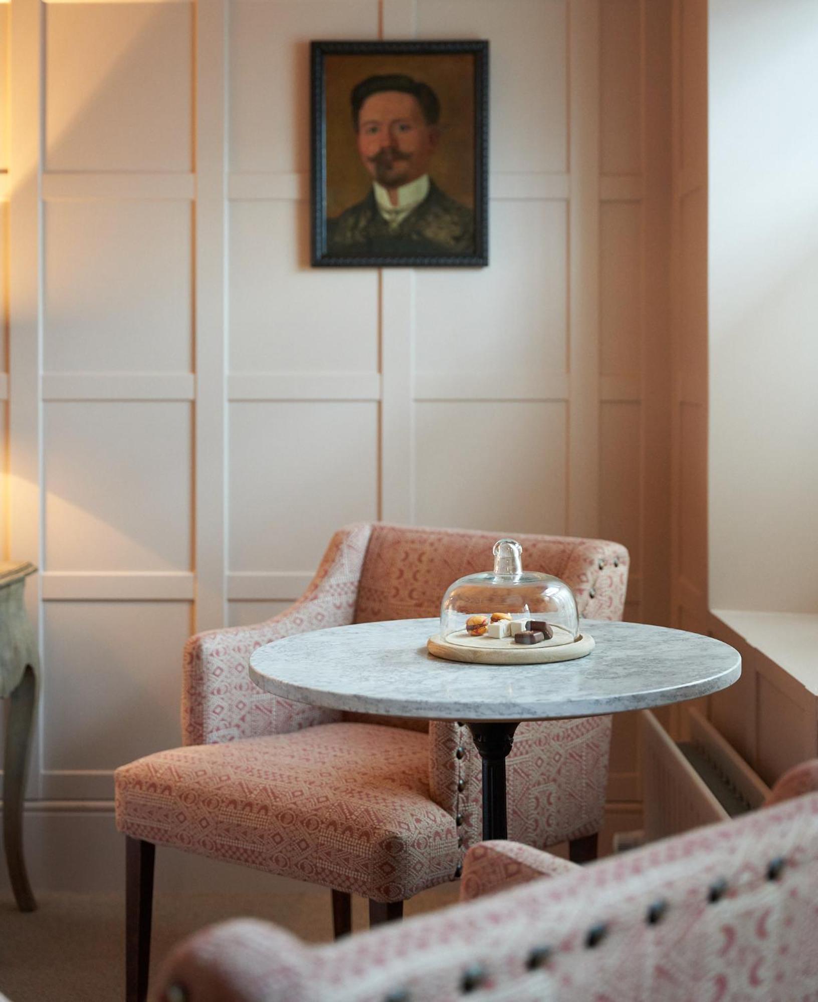 The White Horse - A Heartwood Inn Dorking Extérieur photo
