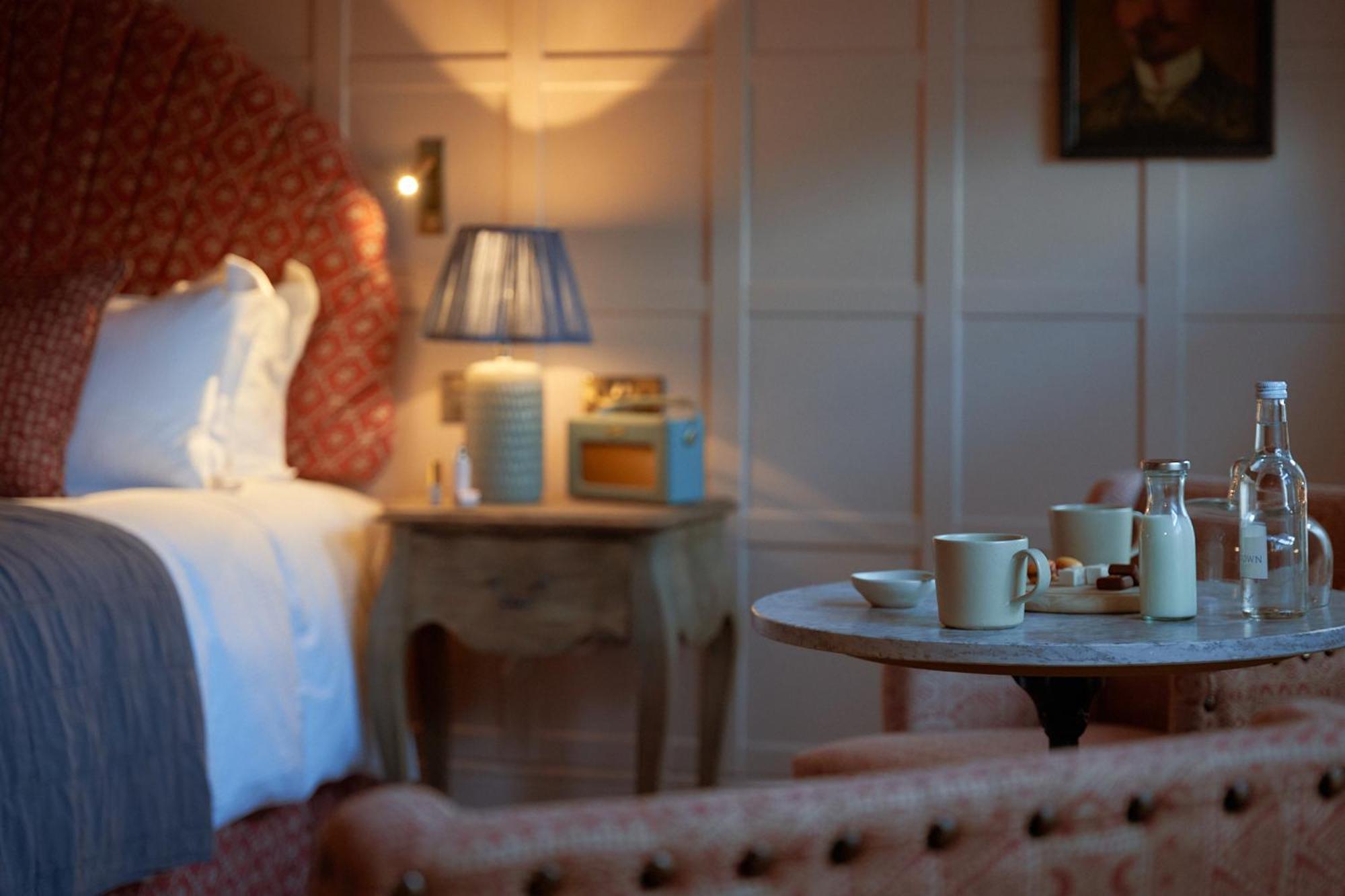 The White Horse - A Heartwood Inn Dorking Extérieur photo