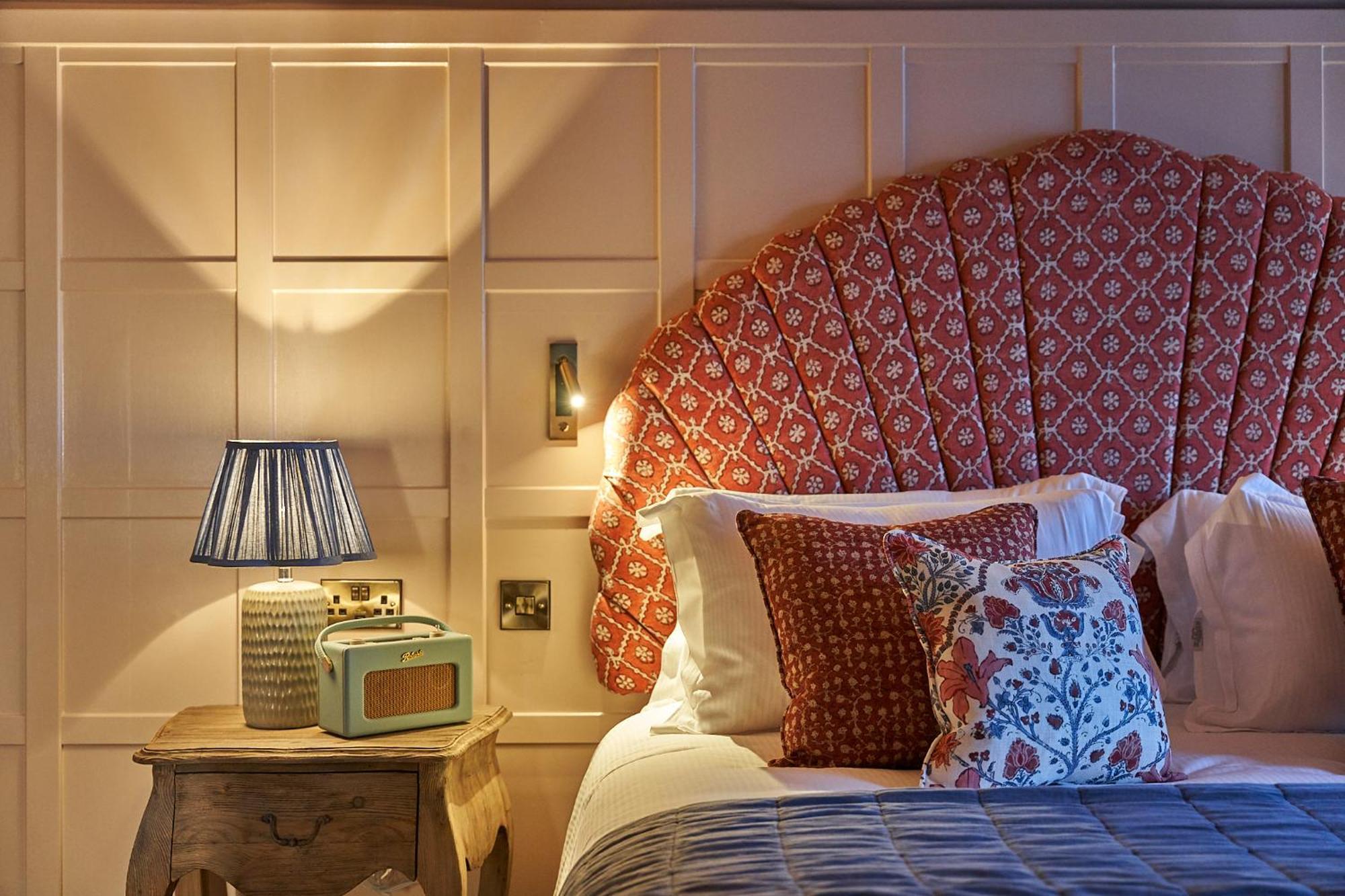 The White Horse - A Heartwood Inn Dorking Extérieur photo